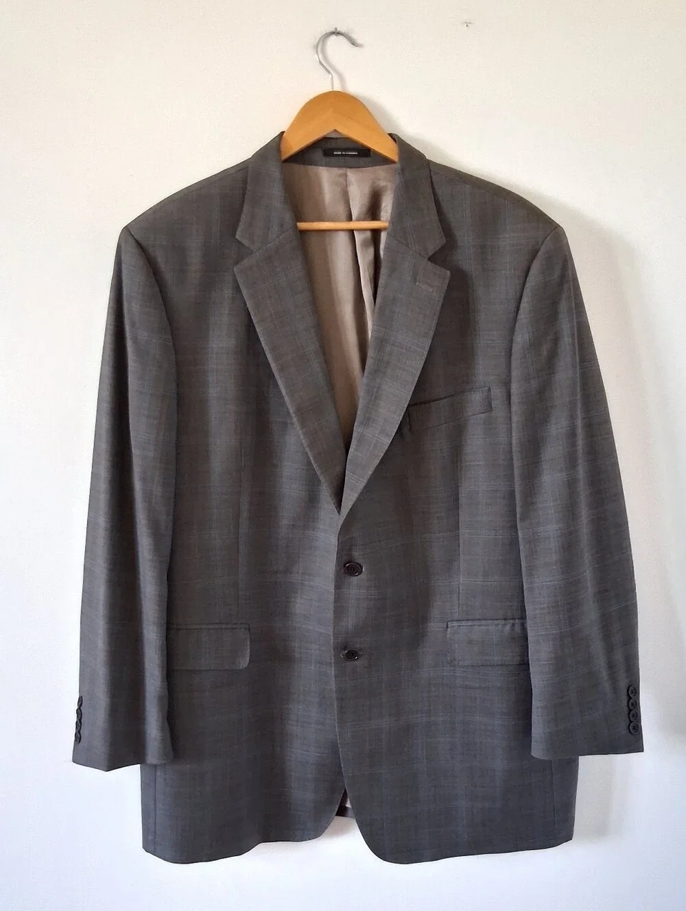 Perlis New Orleans Mens Suit 46T Gray Plaid Wool Two Button Canada Vintage